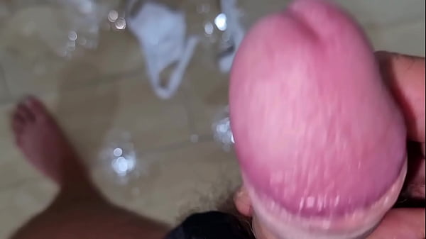 AMAZING ITALIAN CREAMPIE | MY STEP BROTHER JERKS OFF AND CUMS WITH A FANTASTIC BIG DICK