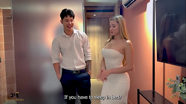 Real estate agent fucks his client to give her a discount – Danner Méndez and Ambar Prada