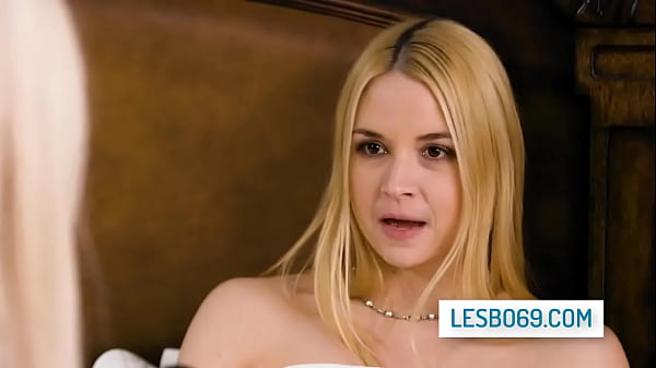Blonde stepmom and stepdaughter lesbian scissoring sex – Sarah Vandella, Lexi Lore