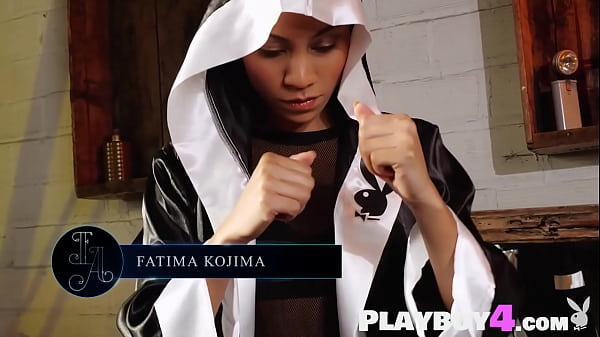 Beautiful babes exposing perfect body so bubble butt babe enjoyed posing