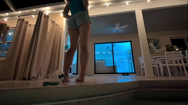 late night solo orgasm in the pool