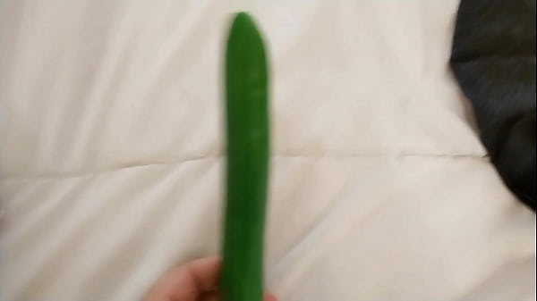 Horny finnish faggot cumming on his bed without jerking.