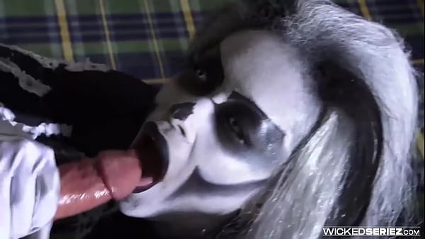 Man Of Steel XXX An Axel Braun Parody Scene 2 Skin Diamond