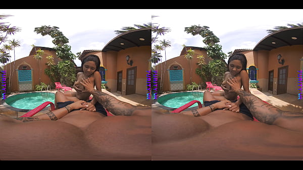 PURITY VR – I spent the day with a Stranger at The Pool