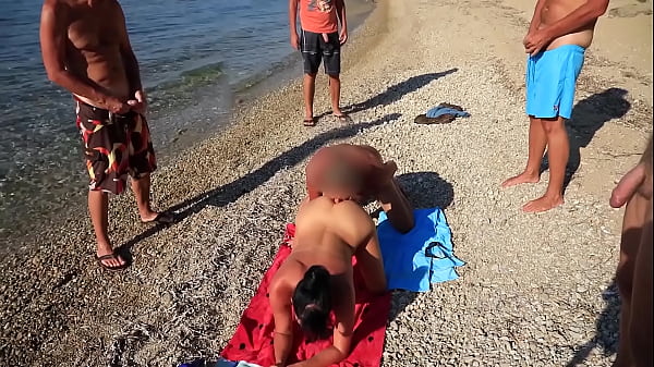 THE HOTTEST BEACH FUCK I’VE EVER EXPERIENCED!