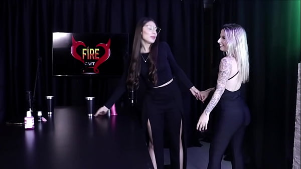 VEJA A ENTREVISTA SAFADA E CHEIA DE PUTARIA COM A MELINA KHALIFA NO PORN CAST BRAZIL – PARTE 1 (WATCH ON: SHEER/RED)
